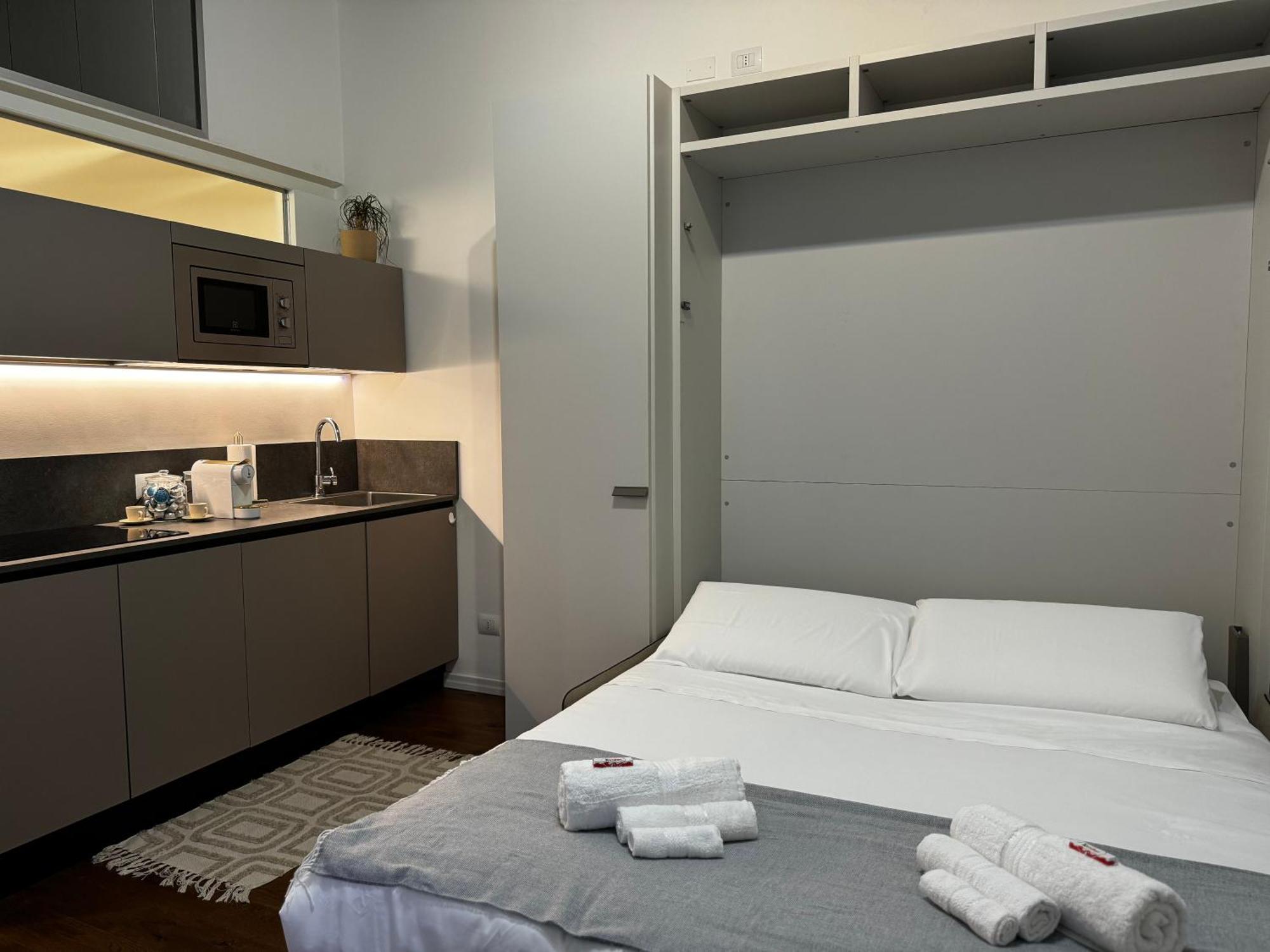 Regina Milano In Corso Lodi - Sky Tv, Wifi E Breakfast Box Apartman Kültér fotó