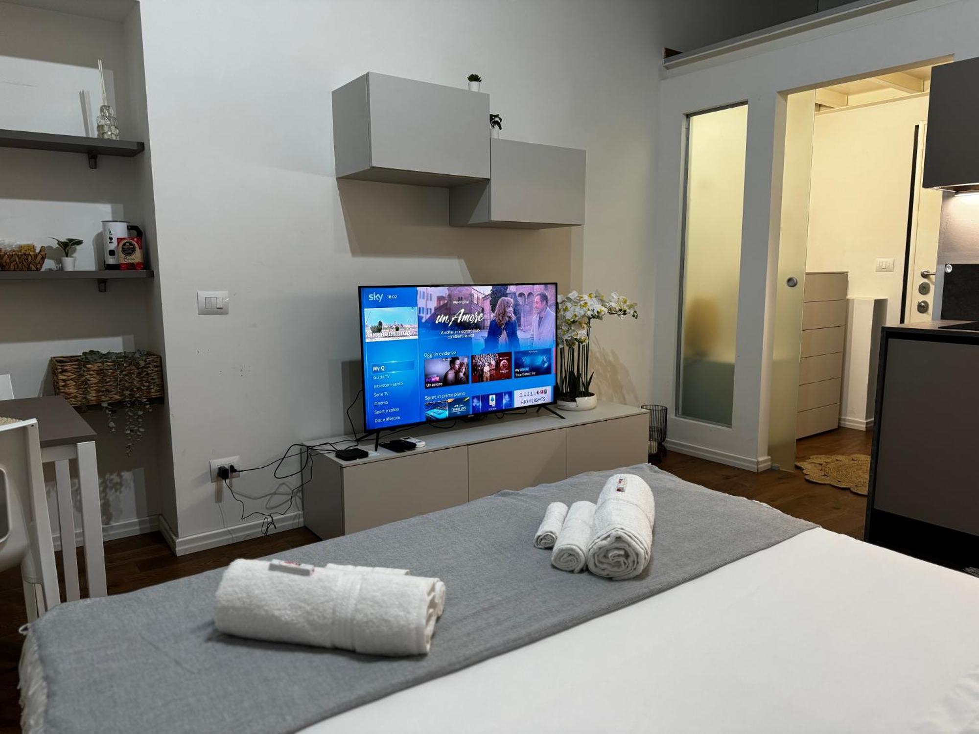 Regina Milano In Corso Lodi - Sky Tv, Wifi E Breakfast Box Apartman Kültér fotó